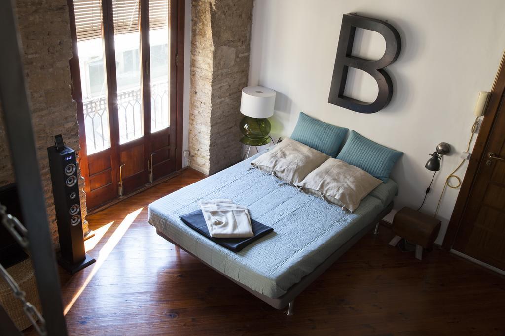 Appartement BUBUFLATS Mossén à Valence Extérieur photo