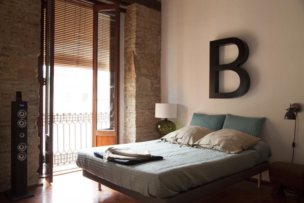 Appartement BUBUFLATS Mossén à Valence Extérieur photo