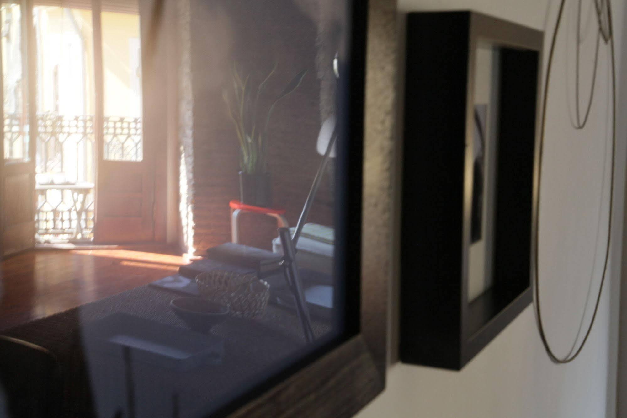 Appartement BUBUFLATS Mossén à Valence Extérieur photo