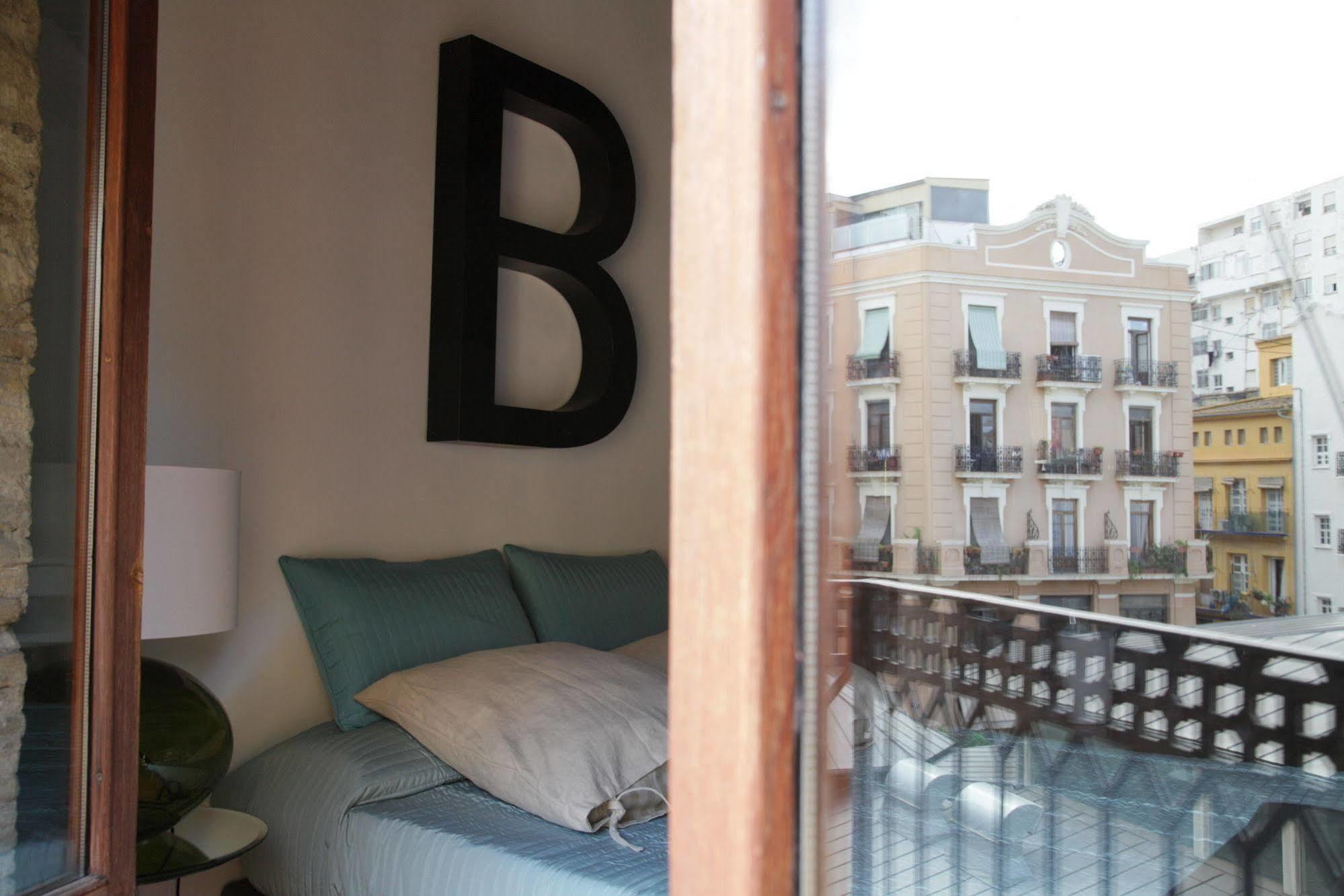 Appartement BUBUFLATS Mossén à Valence Extérieur photo